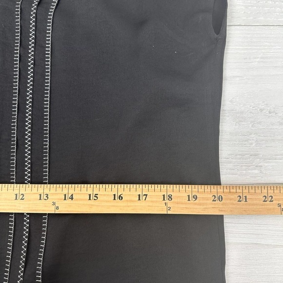 Vince Black Shift Dress Size 4 Cap Sleeve V-Neck Embroidered Pleated Front - Picture 14 of 16